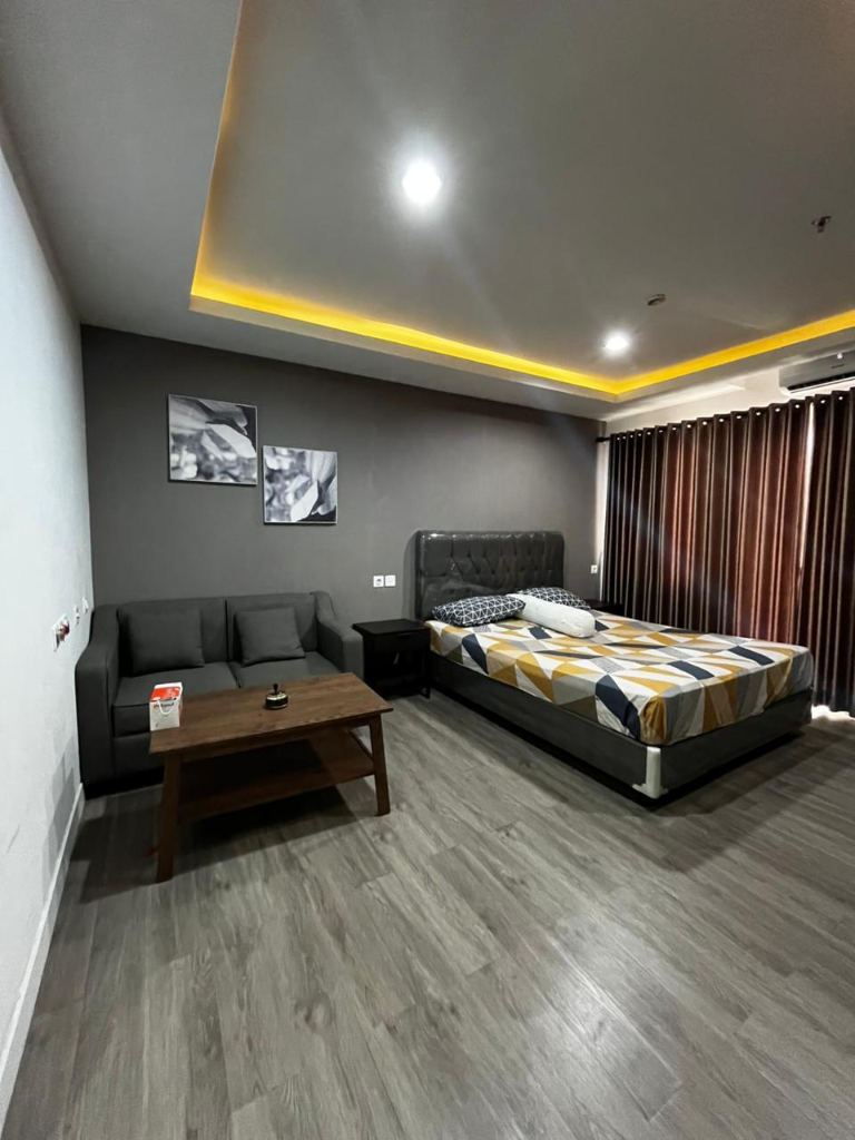 One Bed 102 3